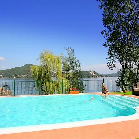 Apartment Lesa *