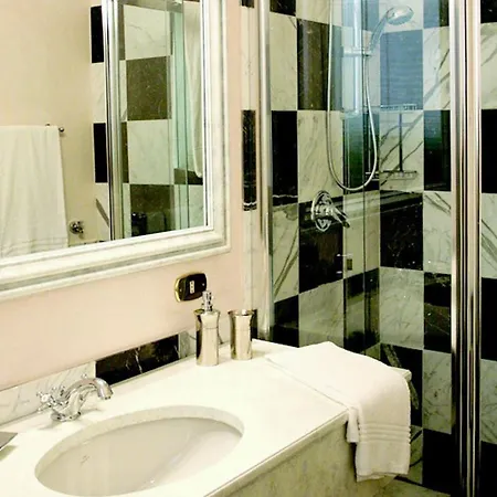 Lesa Apartment *